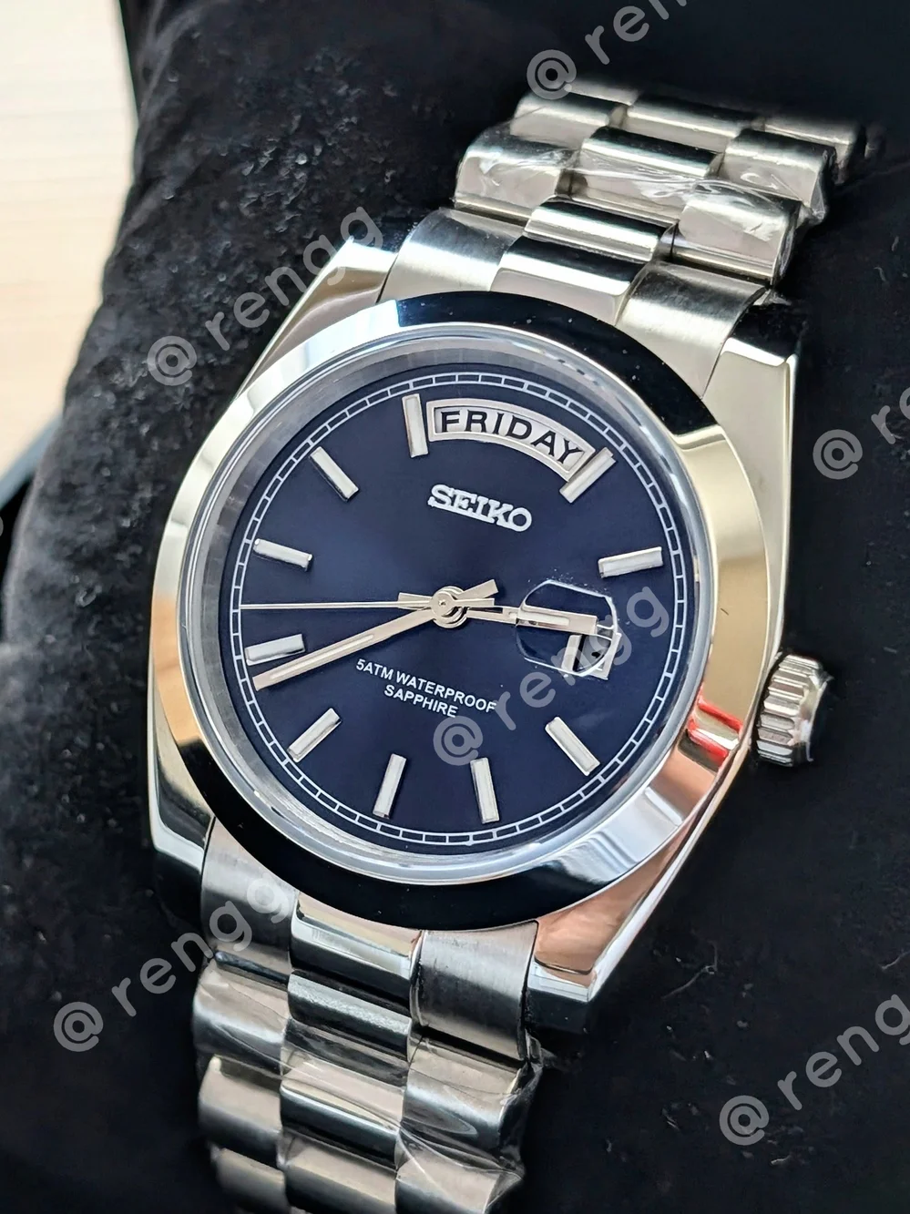36mm Seiko Men's Stainless Steel Watch - Navy Dial Sapphire